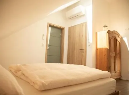 Frühstückspension Einser Heiligenkreuz (Lower Austria)