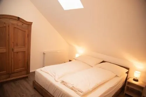 Fruehstueckspension Einser Bed and Breakfast 3*