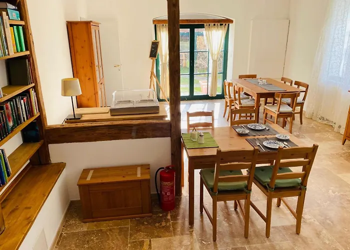 Fruehstueckspension Einser Heiligenkreuz (Lower Austria)